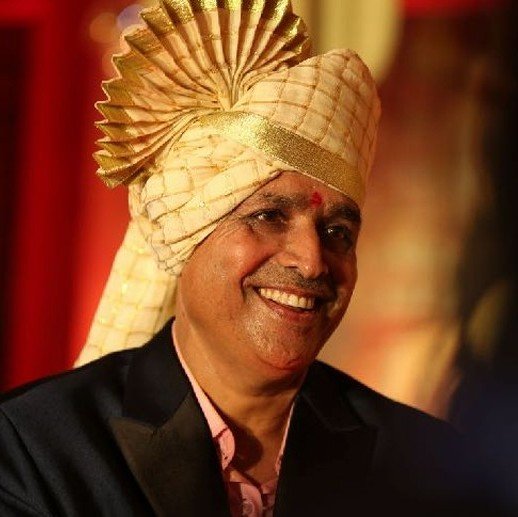 बापूश्री. सुरेश पुंडलिक शिरुडे